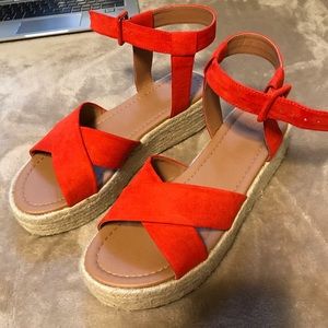Urban Outfitters Red Platform Wedge Sandal 8